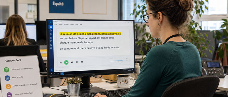 Espace de travail inclusif et moderne - Image générée par IA